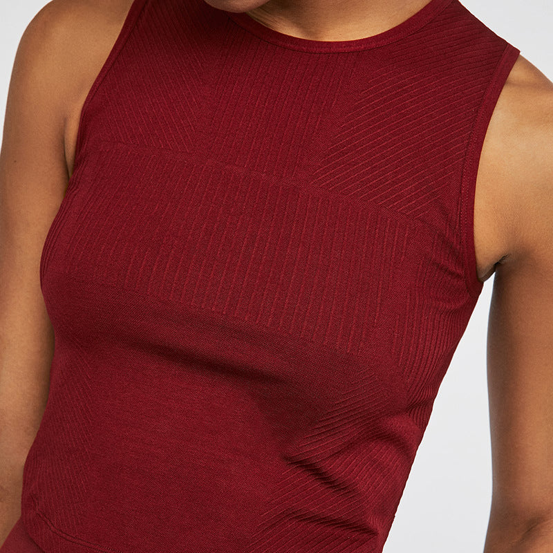 Alvionz.com seamless stripe high-waisted workout leggings set featuring a fitted, stylish design ideal for active wear.