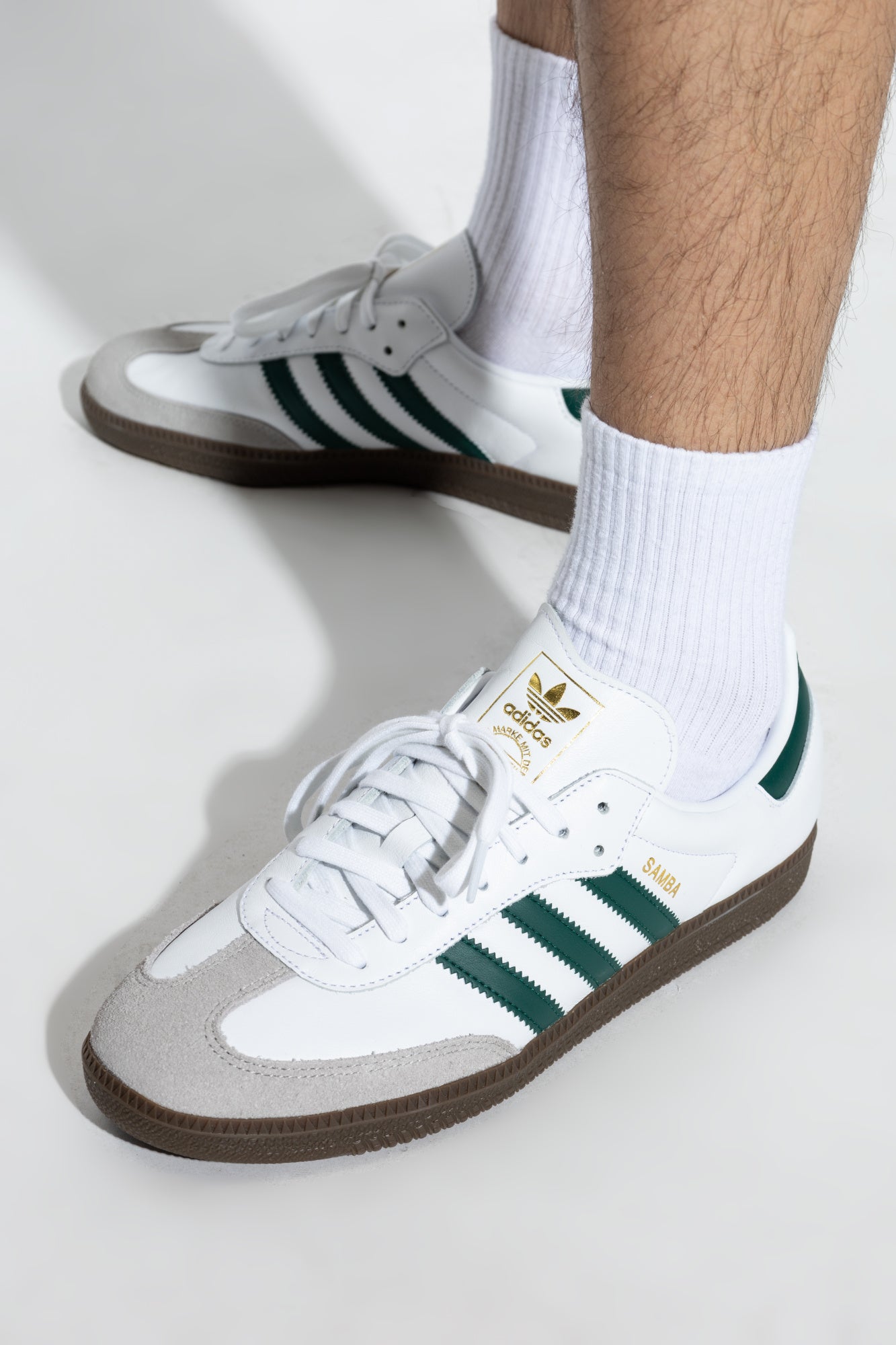 4438633 ADIDAS casual outdoor informal office walking men's shoes Jade Ajax