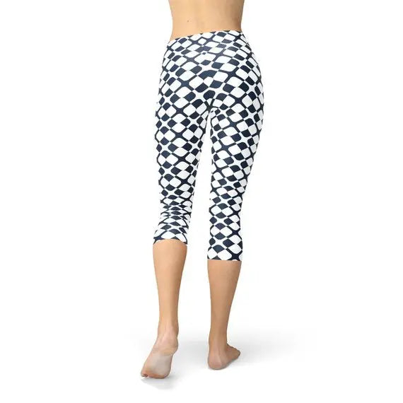 Womens Geometric Blue Tile Capri Leggings - Alvionz.de