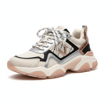 women sneaker 1000PX BY 1000PX